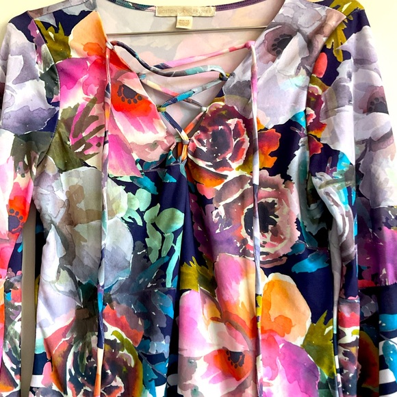 💚5/$25💚Boston Proper Flower Abstract Long Sleeve Bell Sleeve XS Spandex Material - Picture 3 of 5